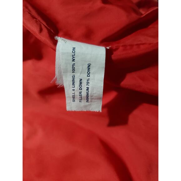 GAP Down Filled Vest Women's Size XS Front Zip Quilted Black w/Red Inner Lining - Picture 8 of 11